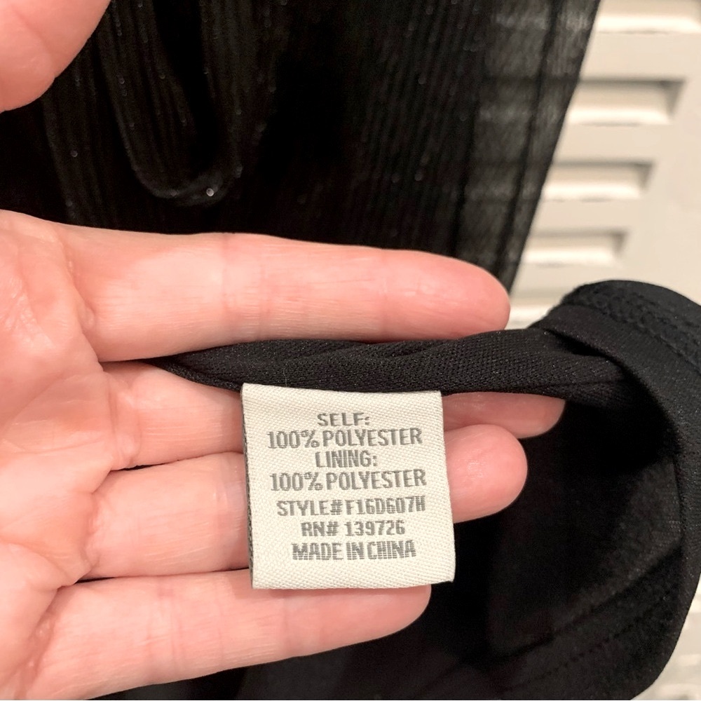 NWT Francesca’s Black Sleeveless V-Neck Dress Small - Picture 8 of 8